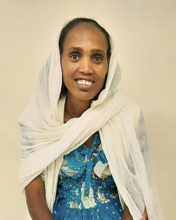 Senait is a 37-year-old woman and mother of three. She has a heart condition that she has never been able to have treated. As a result, she becomes weak very easily.